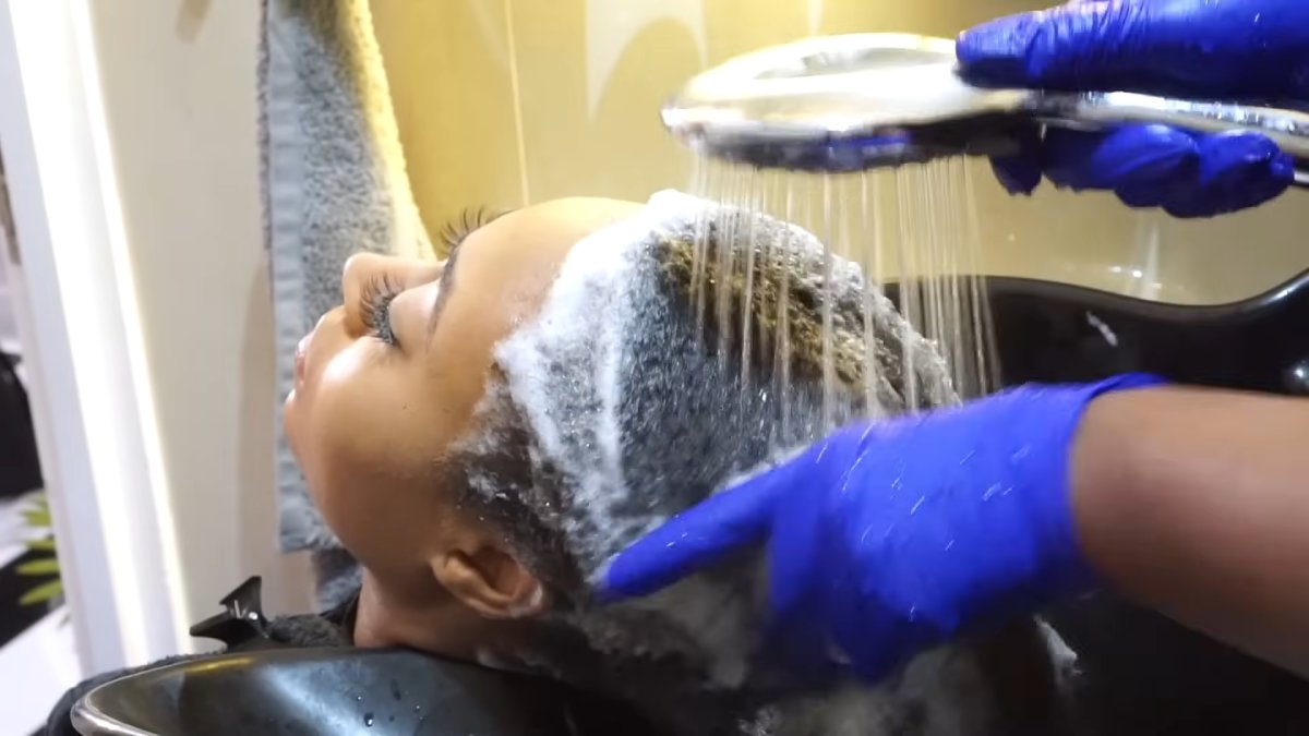 Hair Wash & Blowdry